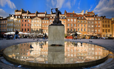 Warsaw Old Town inc. Royal Castle and Palace of Culture & Science – Small Groups Tour